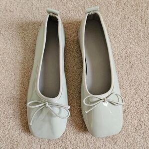 Bow ballet flats